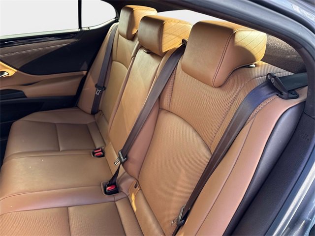 Used 2020 Lexus ES 300h w/ Premium Package image 11