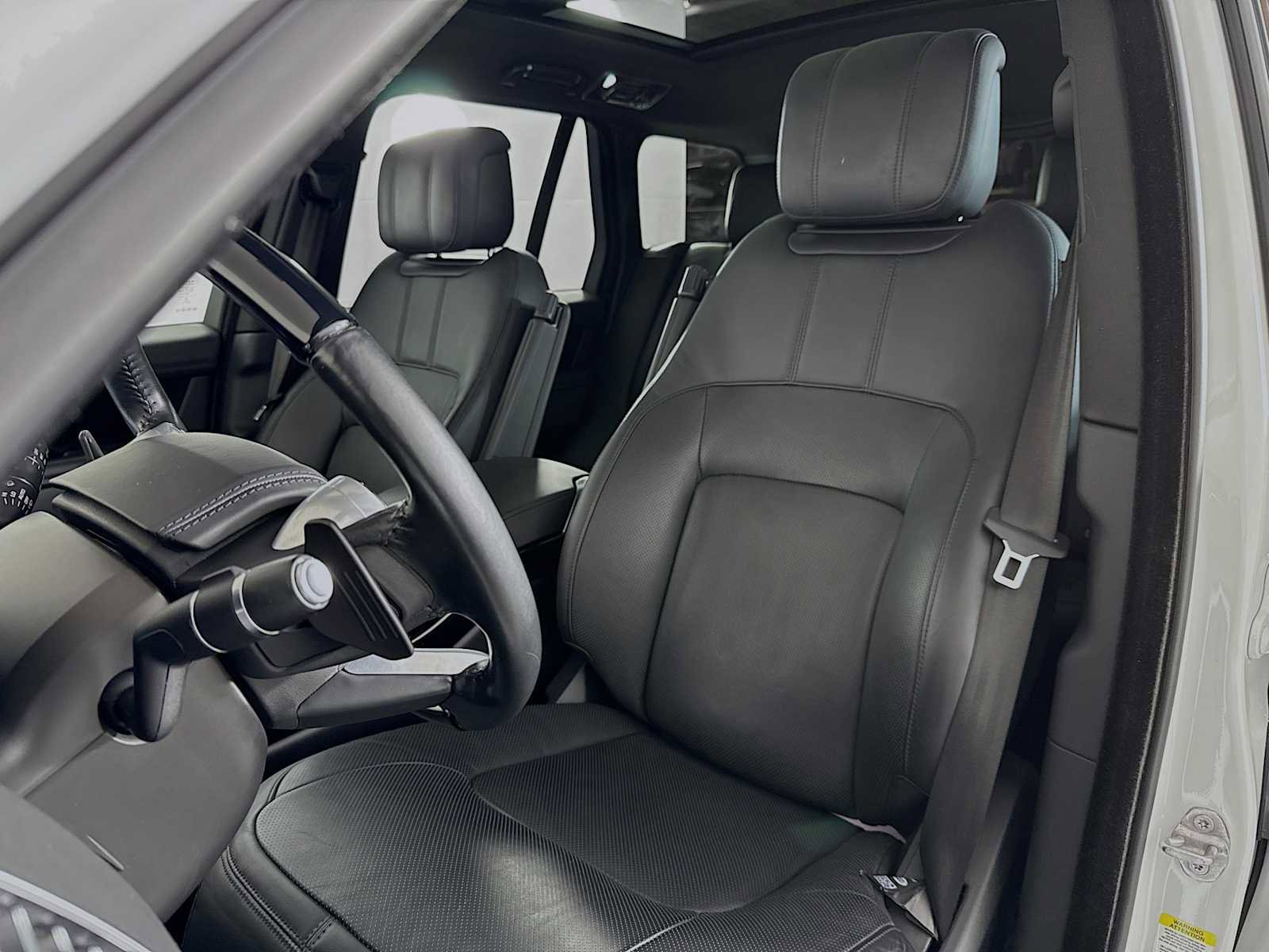 Used 2022 Land Rover Range Rover P525 Westminster Edition image 10