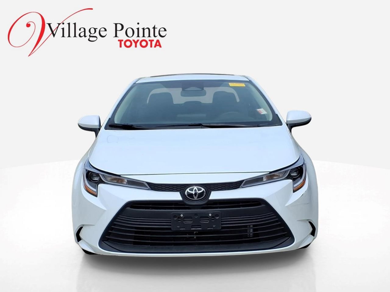 Used 2024 Toyota Corolla LE w/ LE Premium Package image 2