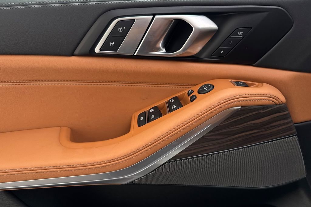 New 2026 BMW X5 xDrive40i w/ M Sport Package image 10