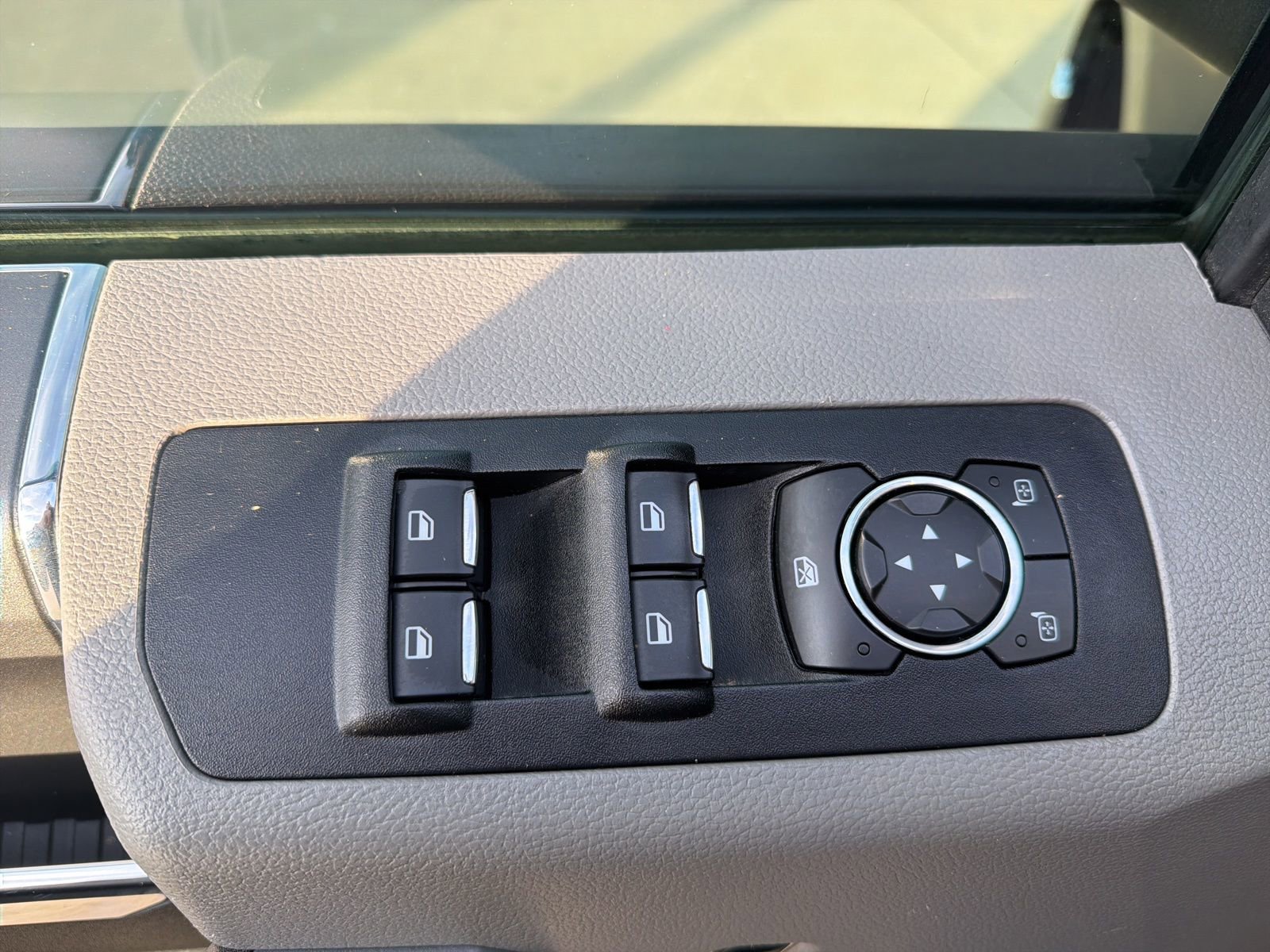 Used 2016 Ford F150 XLT w/ Equipment Group 302A Luxury image 15