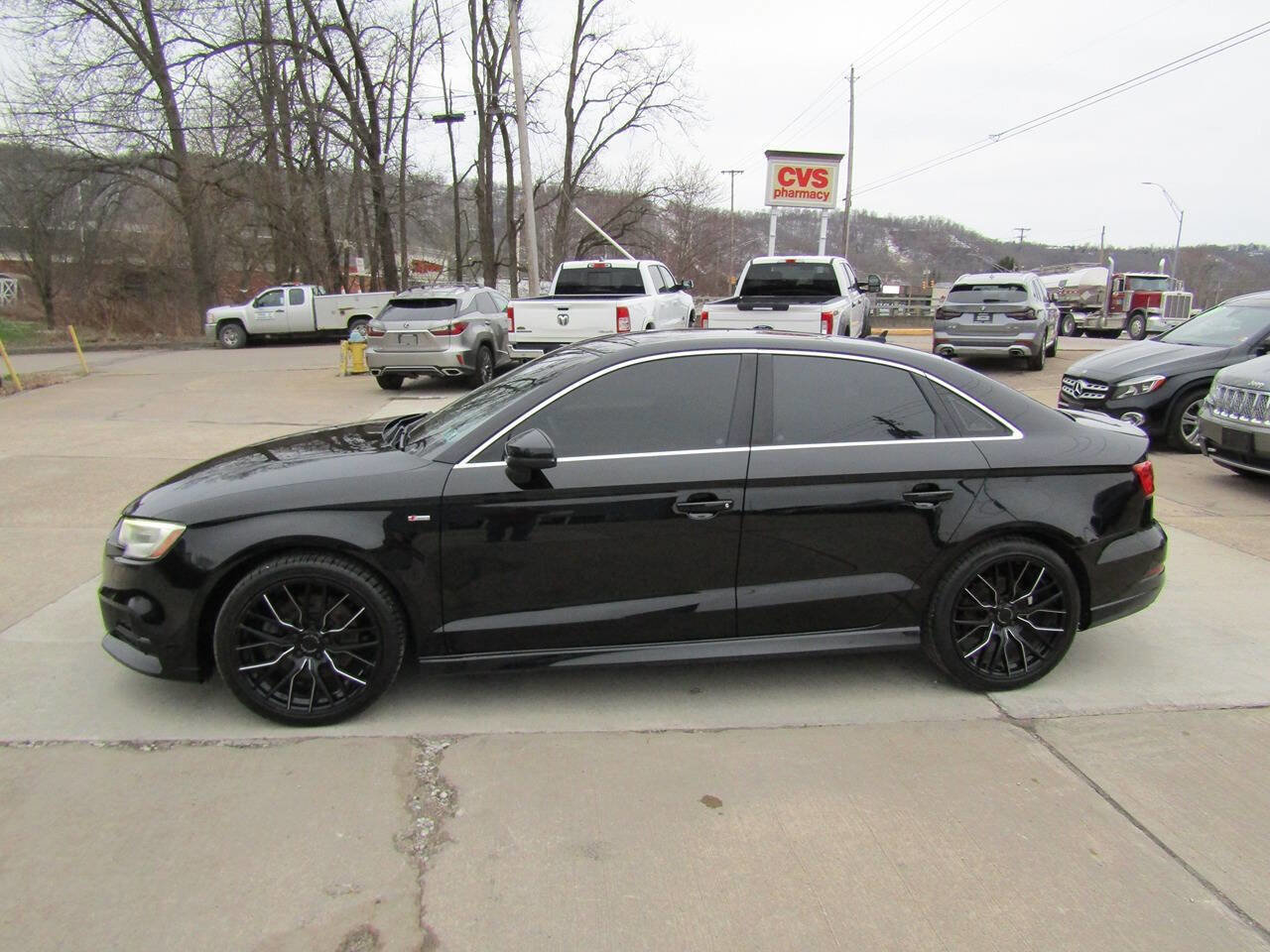 Used 2018 Audi A3 2.0T Premium Plus image 2