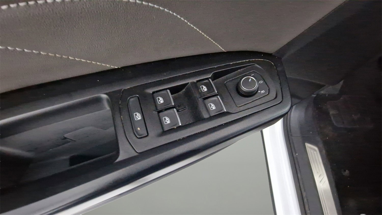 Used 2021 Volkswagen Atlas SE w/ Panoramic Sunroof Package image 10