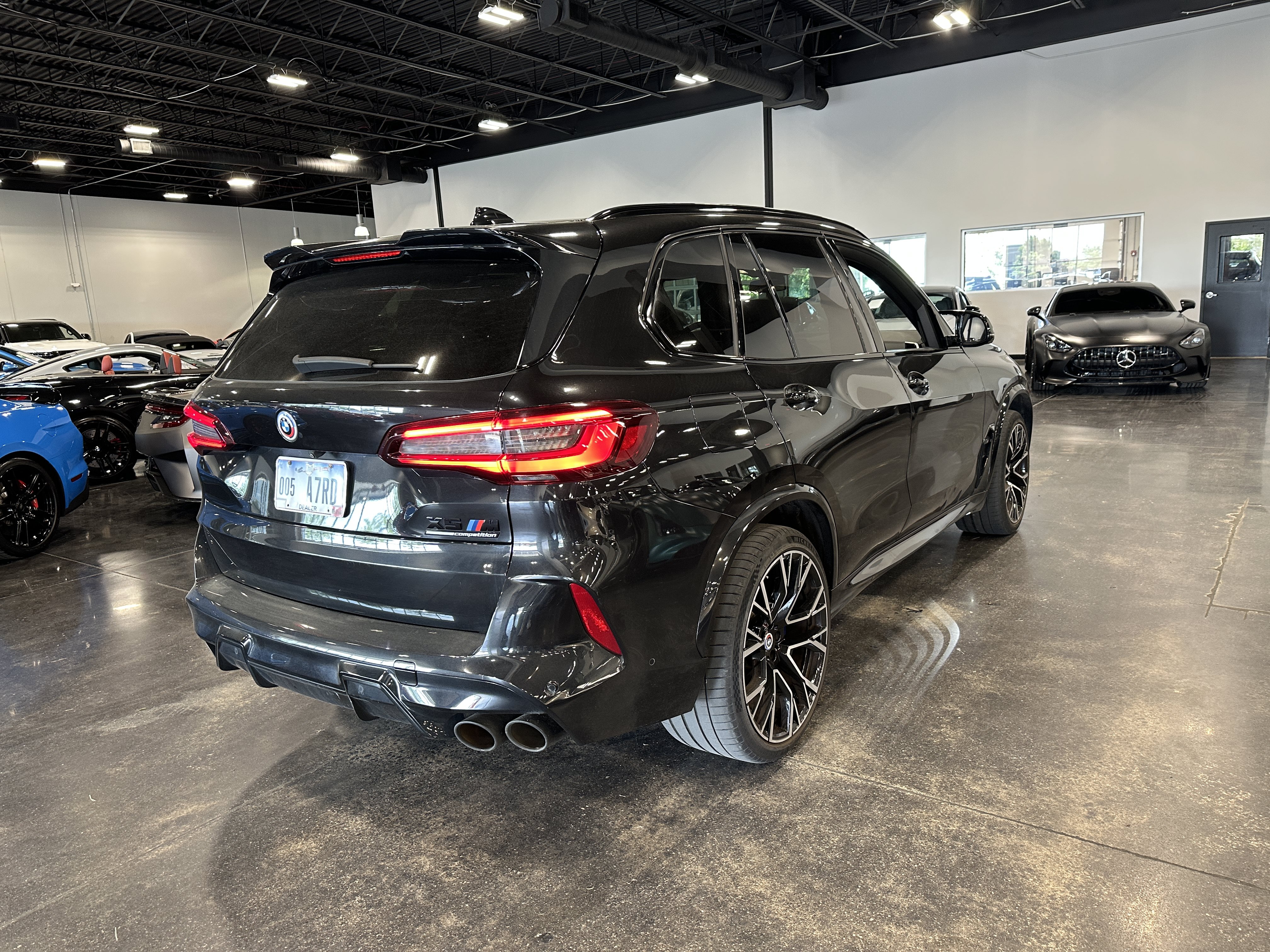 Used 2022 BMW X5 M w/ Competition Package 2 AWD/4WD image 4