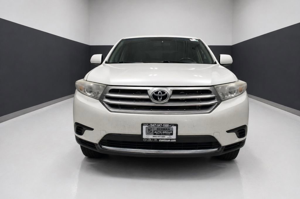 Used 2012 Toyota Highlander FWD w/ Cold Weather Pkg image 6