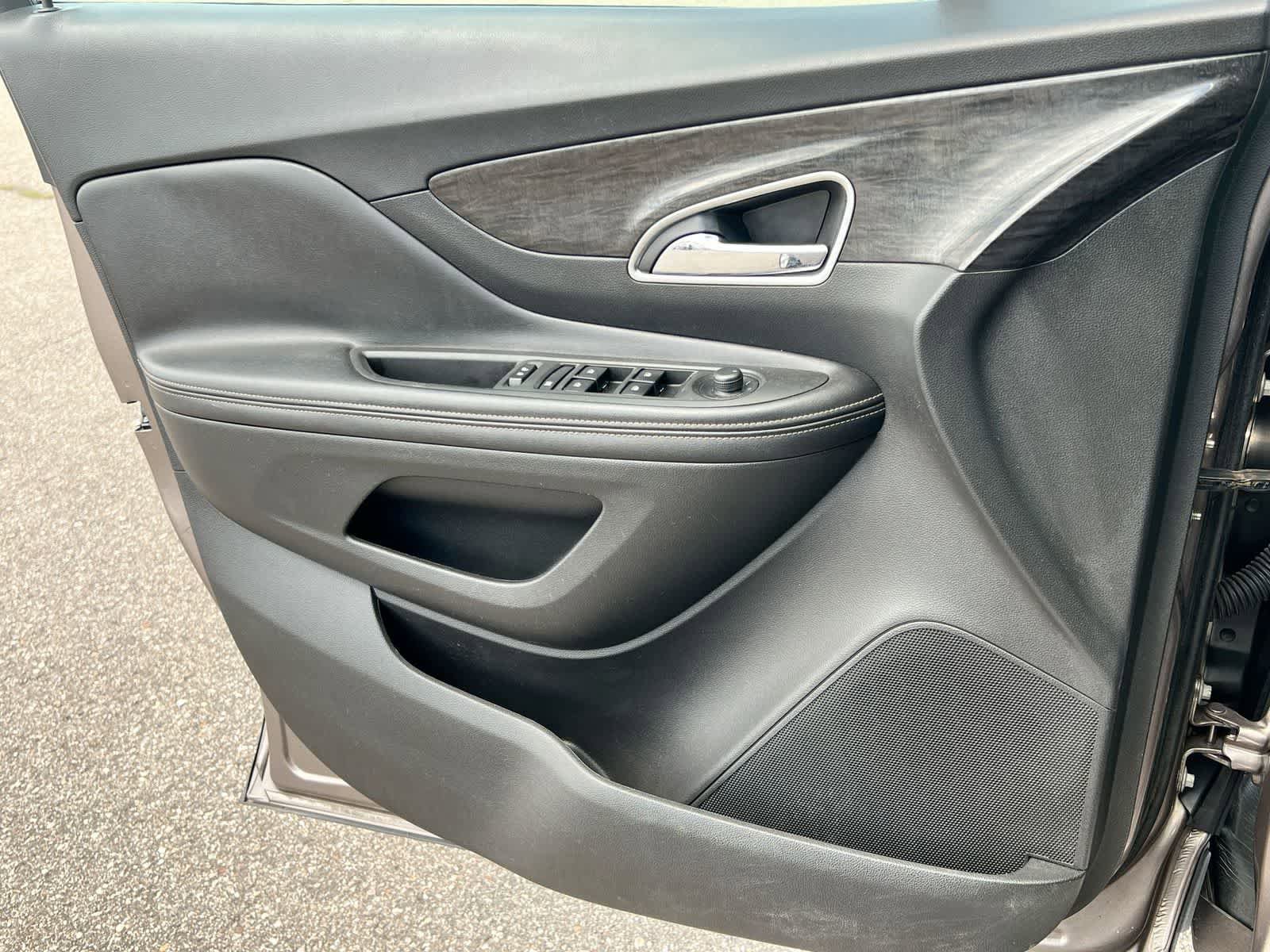 Used 2015 Buick Encore FWD image 29
