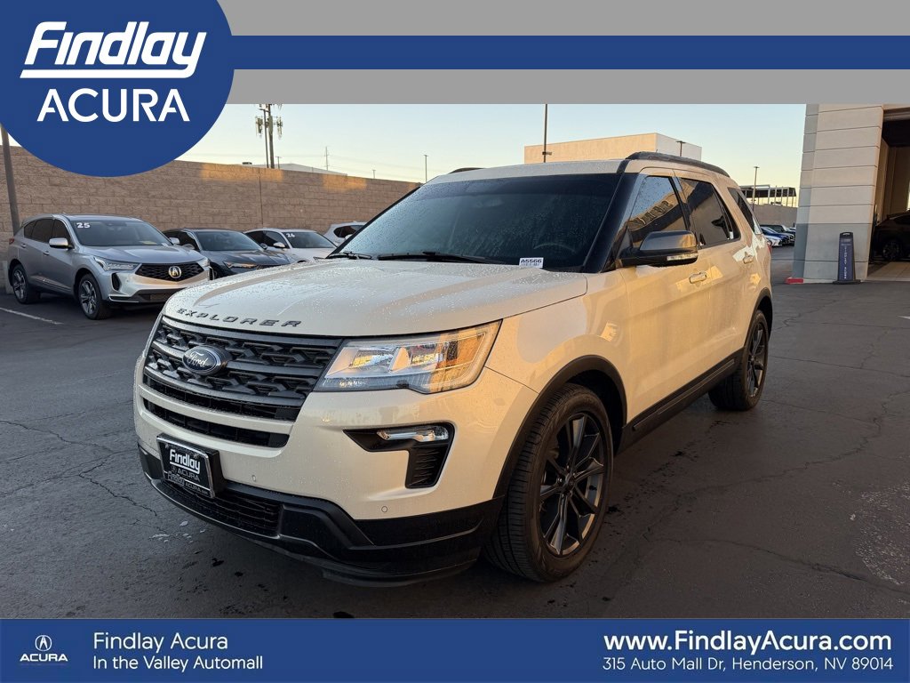Used 2018 Ford Explorer XLT w/ Equipment Group 202A image 7