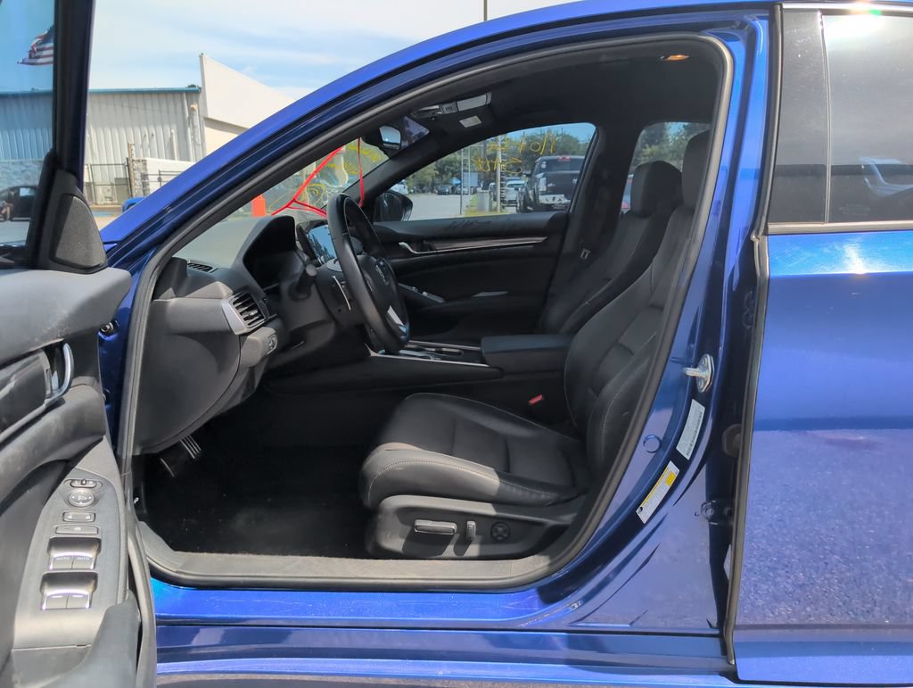 Used 2021 Honda Accord Sport image 10