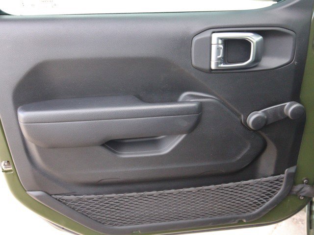 Used 2023 Jeep Gladiator Sport w/ Trailer Tow Package image 13