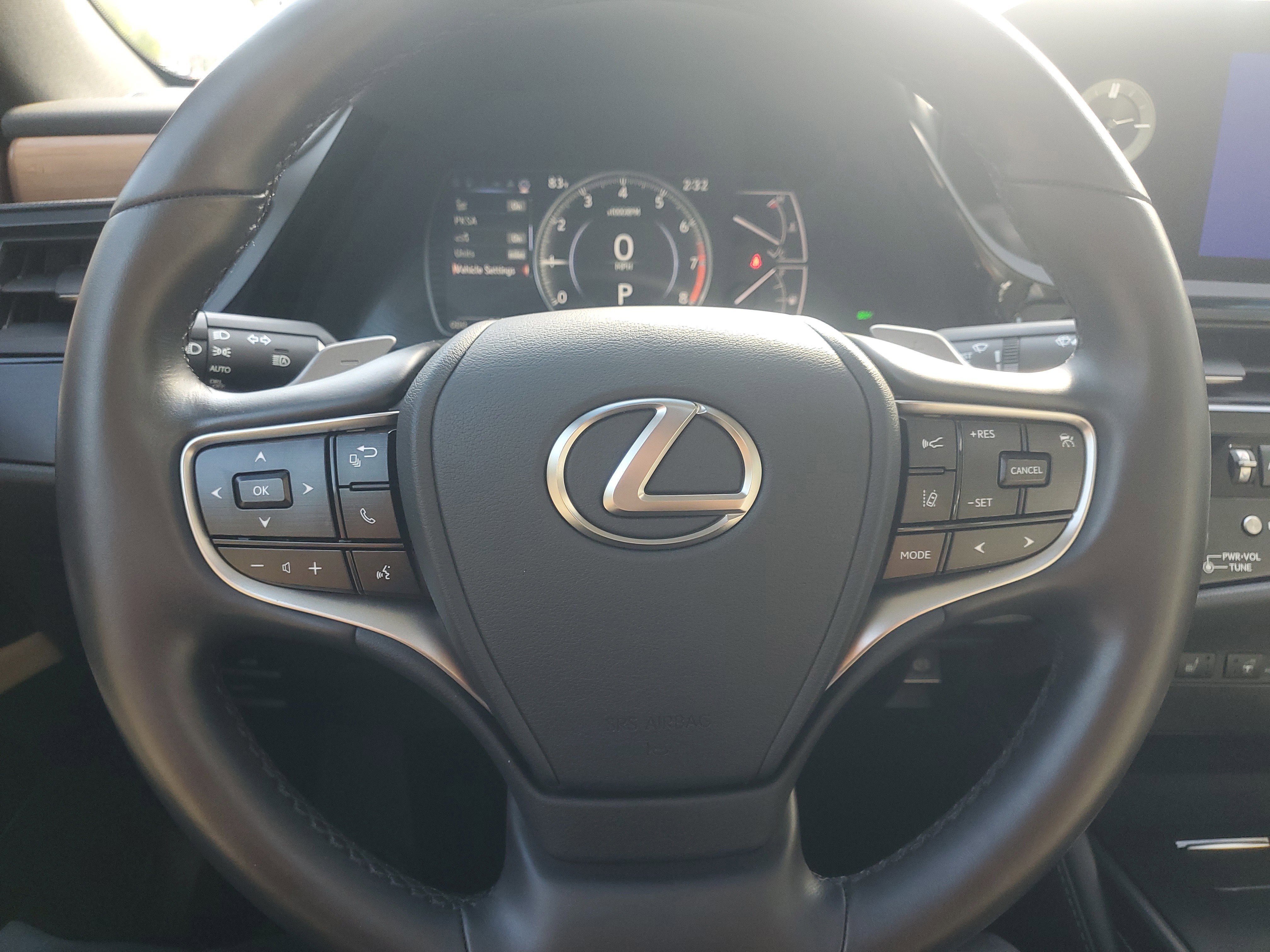 Certified 2025 Lexus ES 350 w/ Premium Package image 25