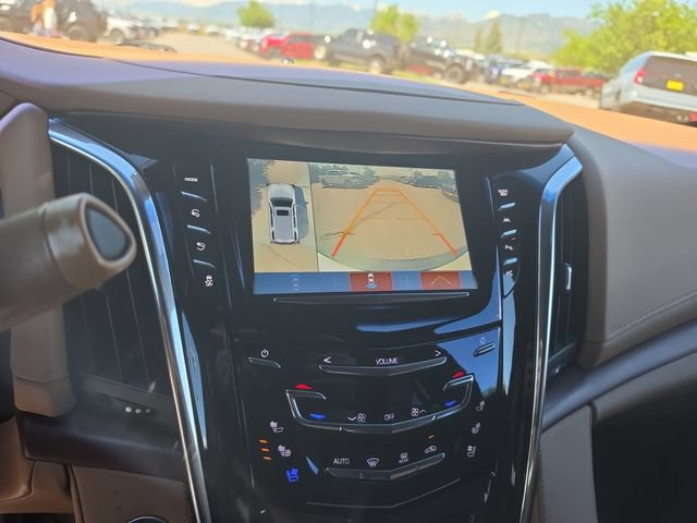 Used 2017 Cadillac Escalade Platinum AWD/4WD image 16