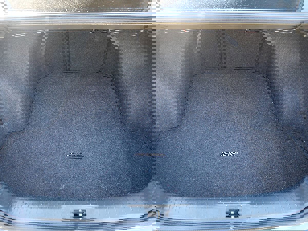 Used 2017 Nissan Altima 2.5 SL w/ Moonroof Package image 30