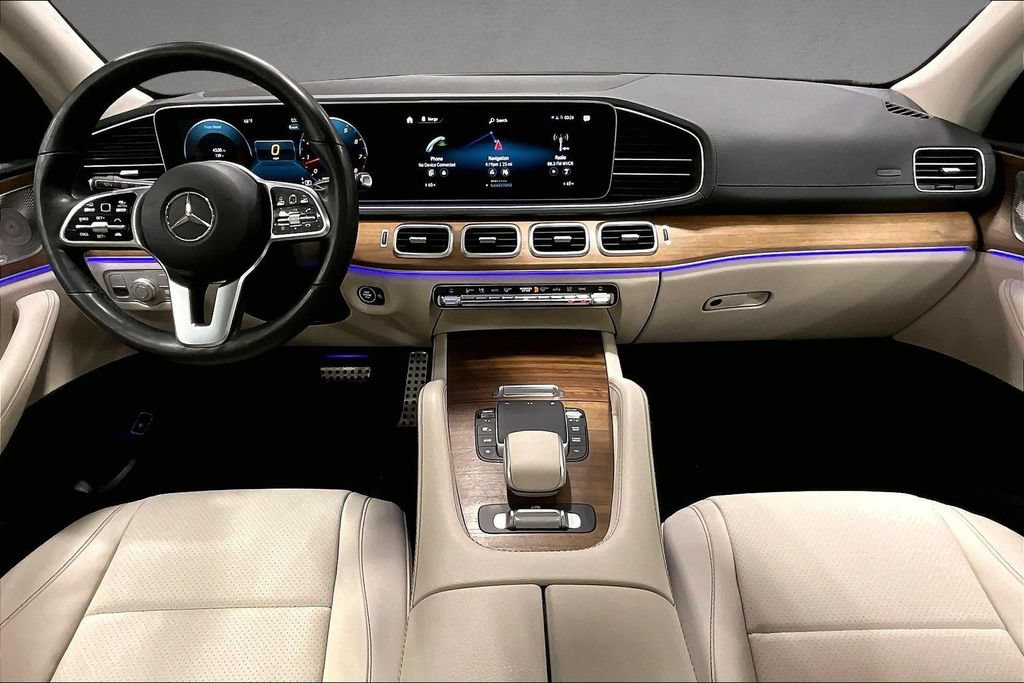 Used 2023 Mercedes-Benz GLS 450 4MATIC image 7