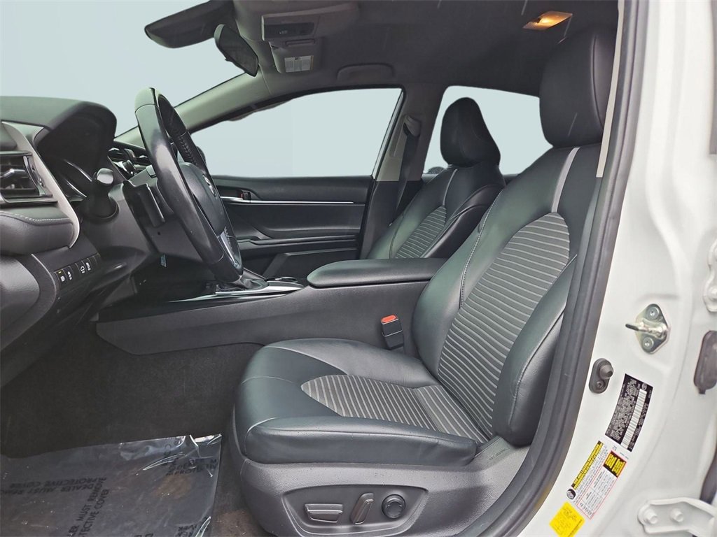 Used 2020 Toyota Camry SE image 20