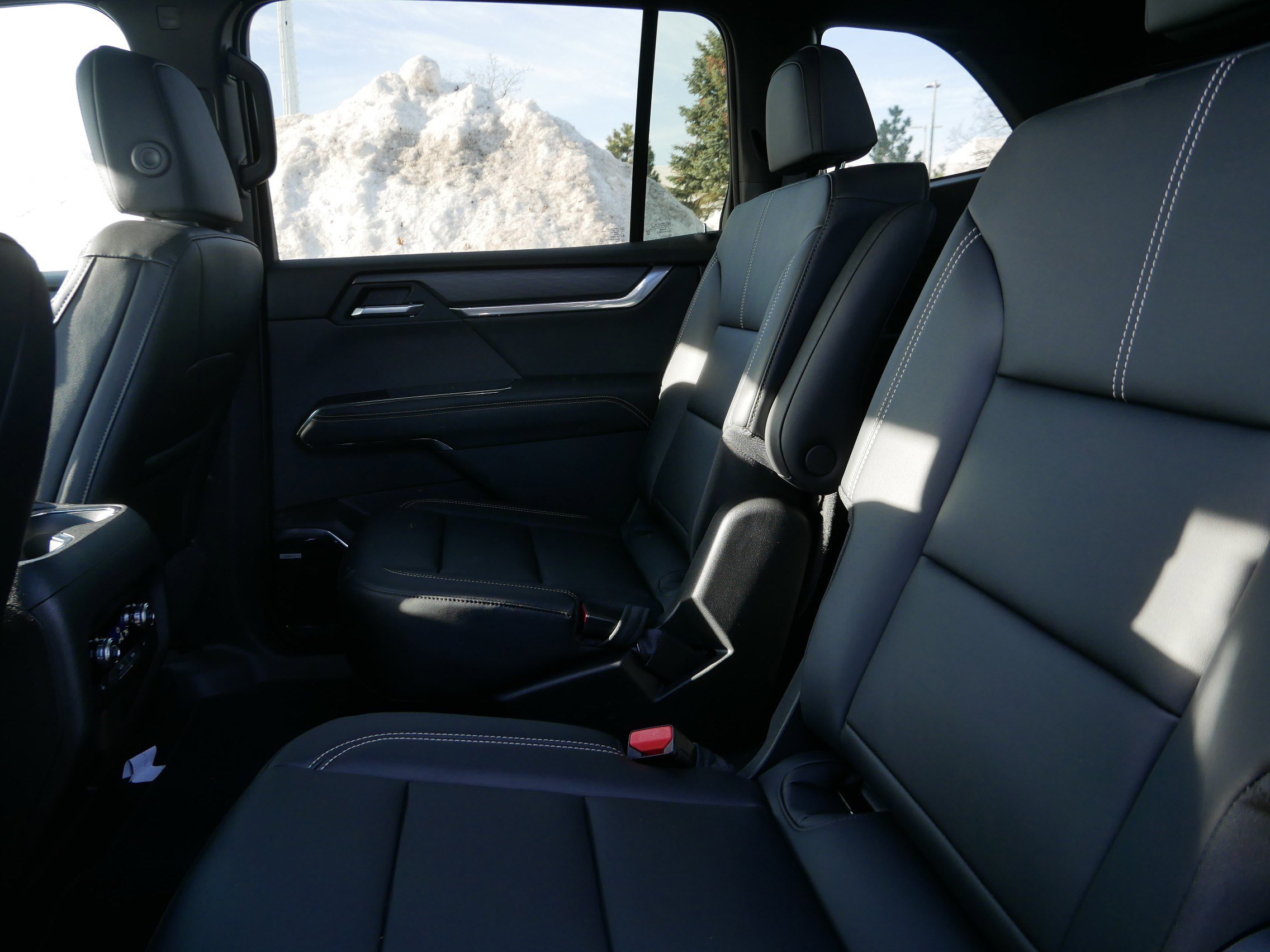 New 2026 GMC Acadia Elevation w/ Black Edition image 5