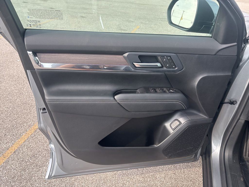 New 2026 GMC Terrain Denali w/ LPO, Floor Liner Package image 11