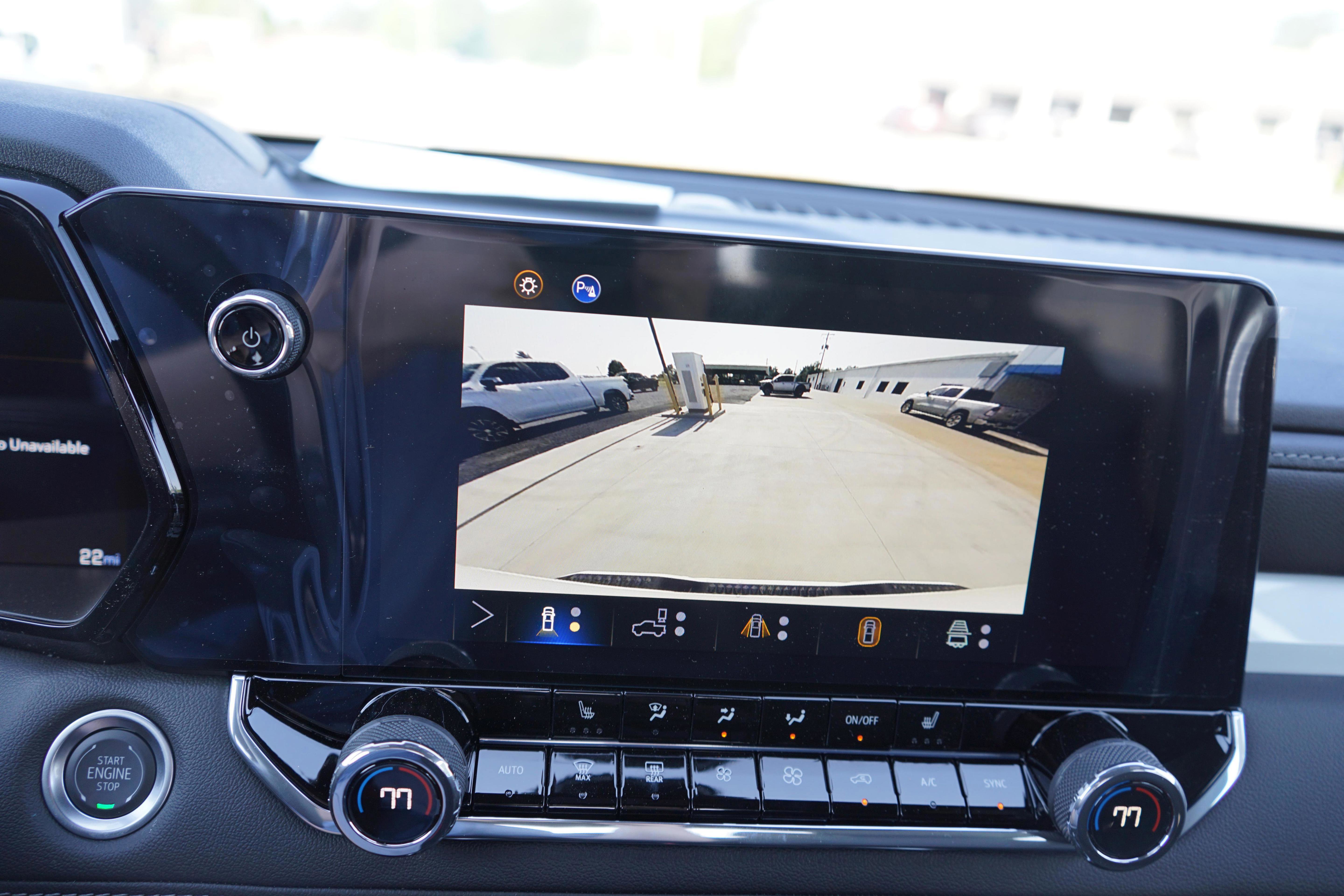 New 2025 Chevrolet Colorado LT w/ LT Convenience Package image 15