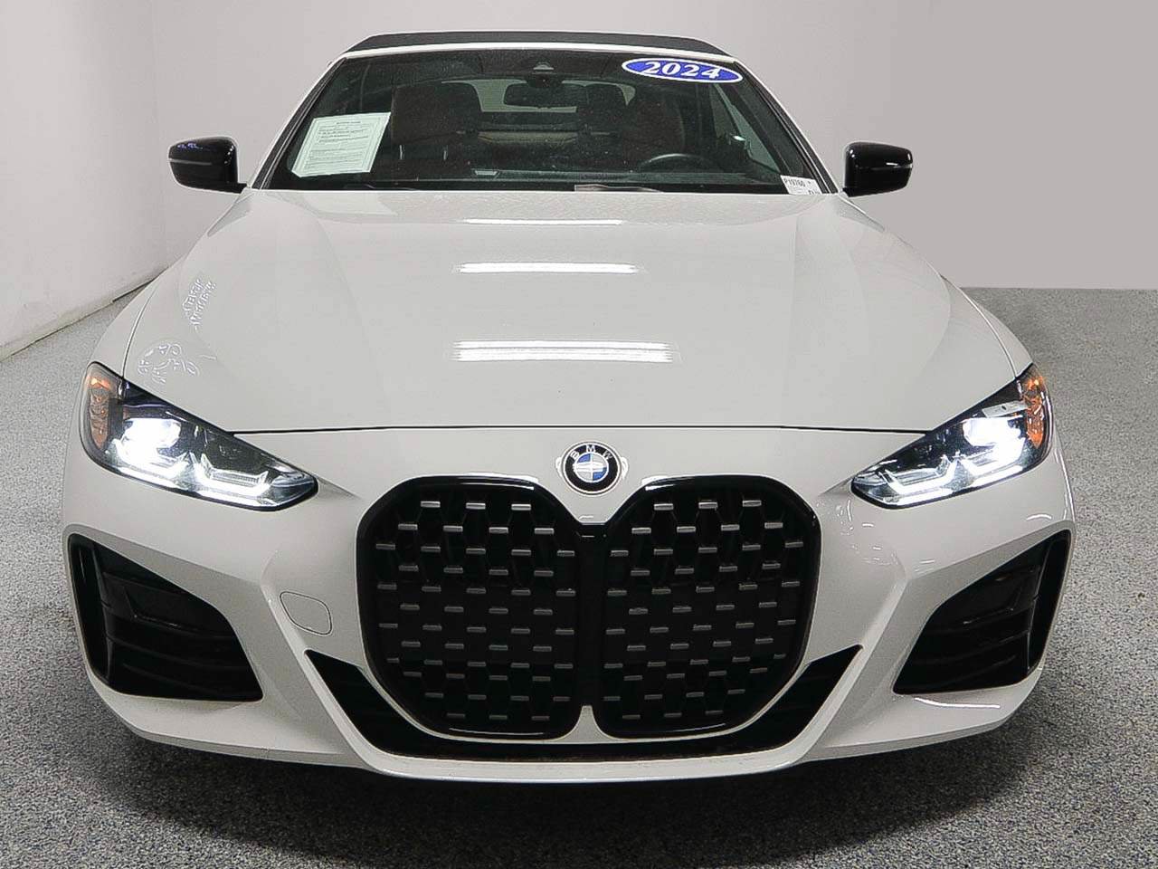 Used 2024 BMW 440i xDrive Convertible w/ Premium Package AWD/4WD image 4