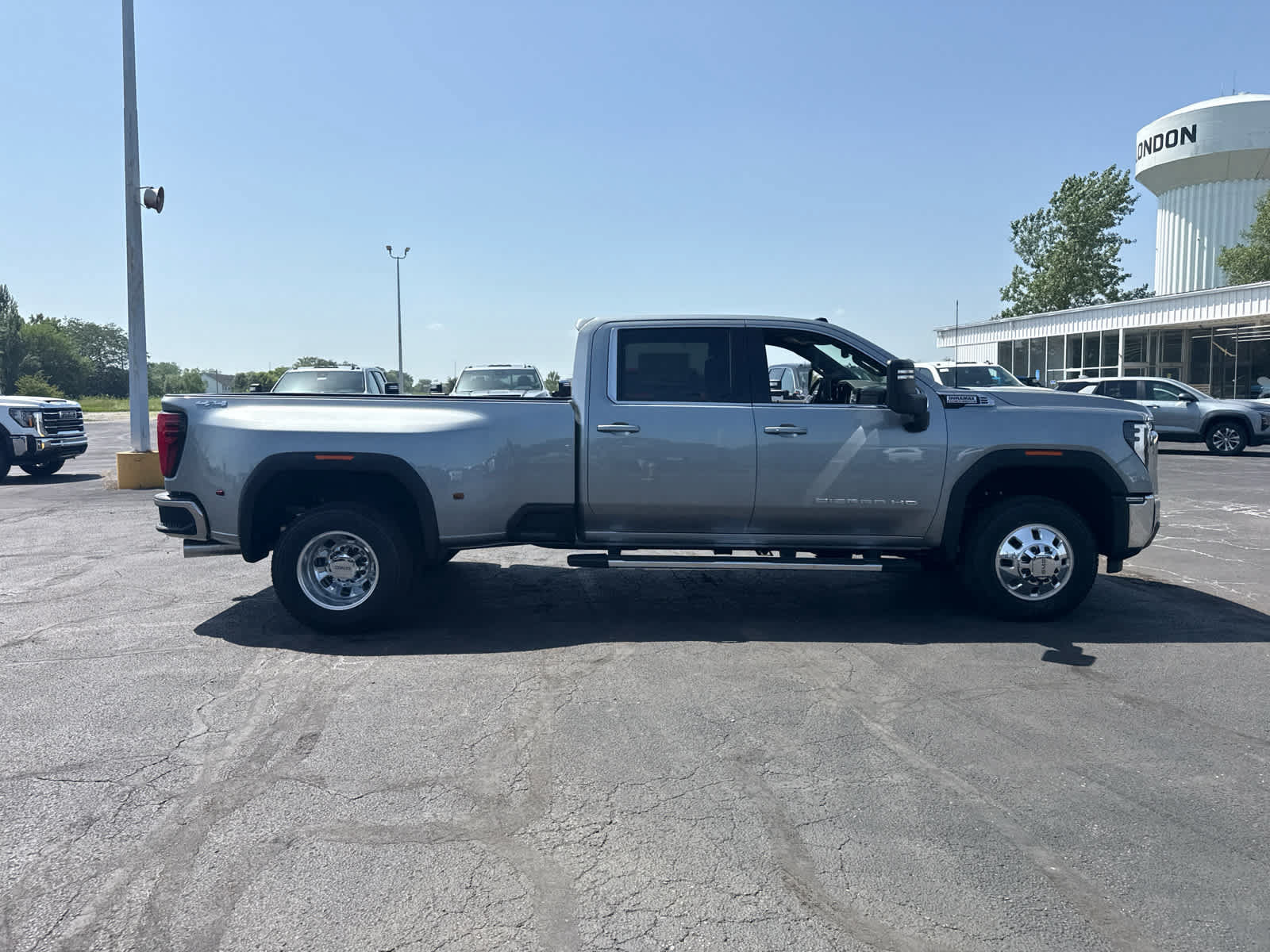 New 2026 GMC Sierra 3500 SLE AWD/4WD image 6