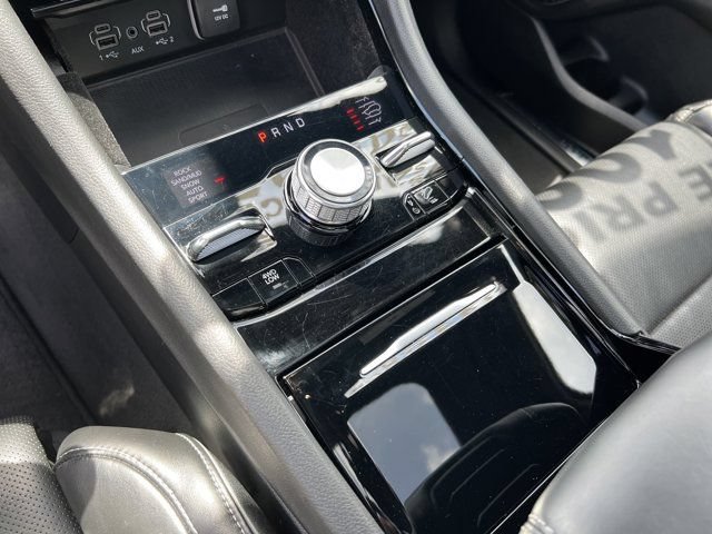 Certified 2022 Jeep Grand Cherokee Overland w/ Luxury Tech Group IV AWD/4WD image 35