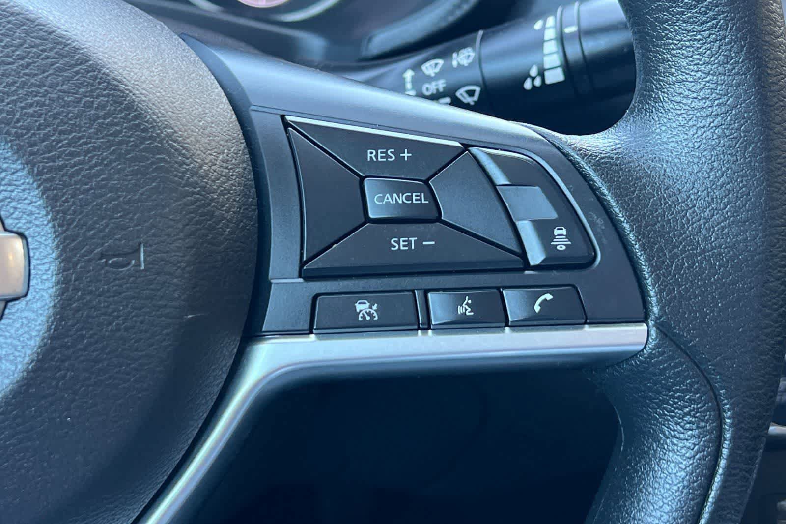 Used 2023 Nissan Sentra SV FWD image 28