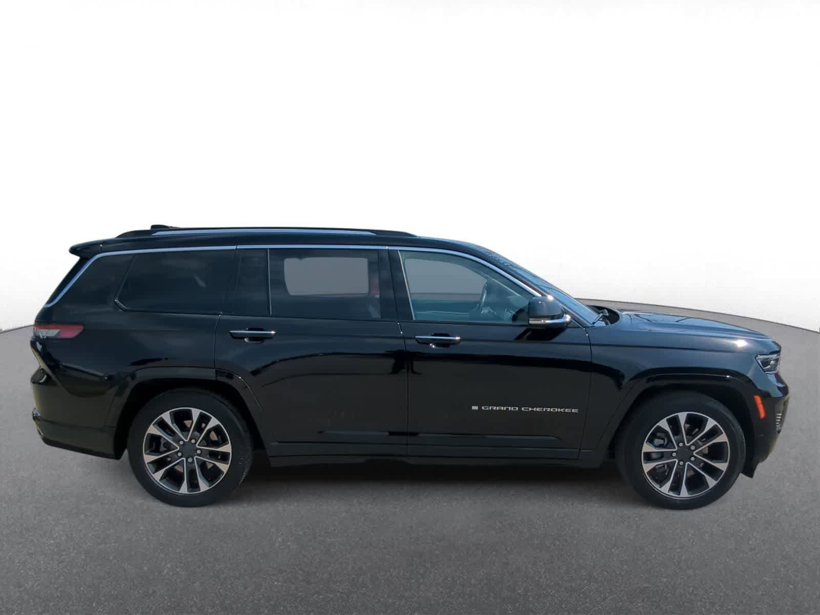 Certified 2022 Jeep Grand Cherokee L Overland AWD/4WD image 9