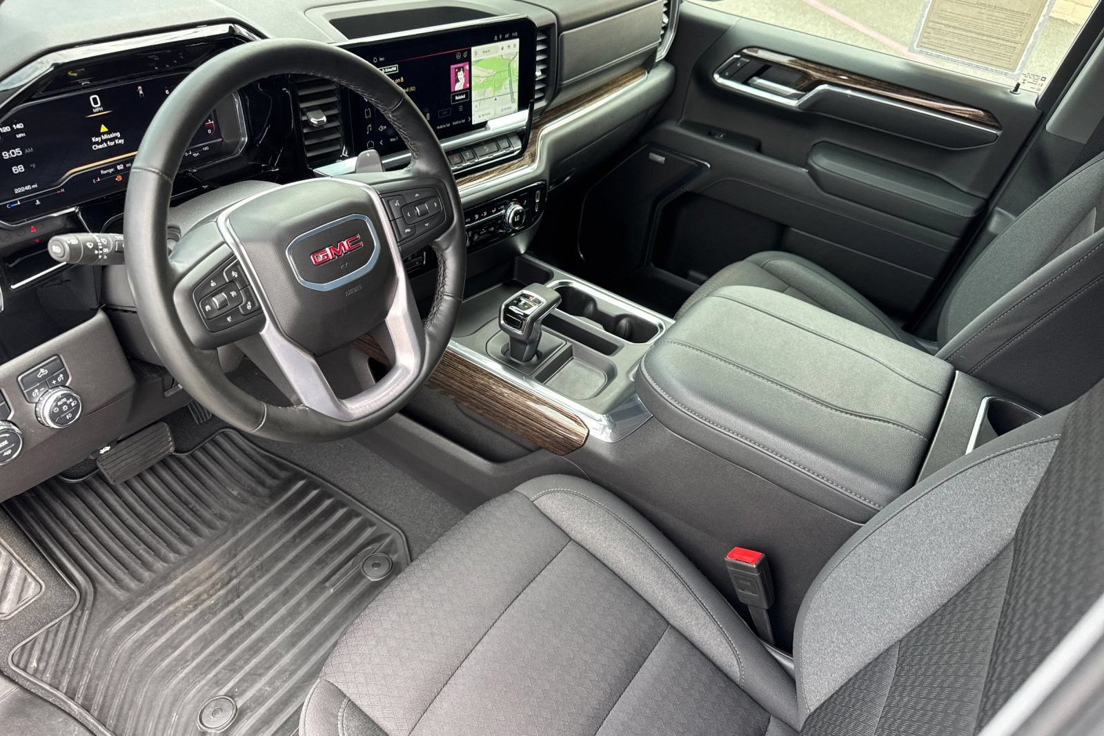 Used 2025 GMC Sierra 1500 Elevation w/ Preferred Package AWD/4WD image 14