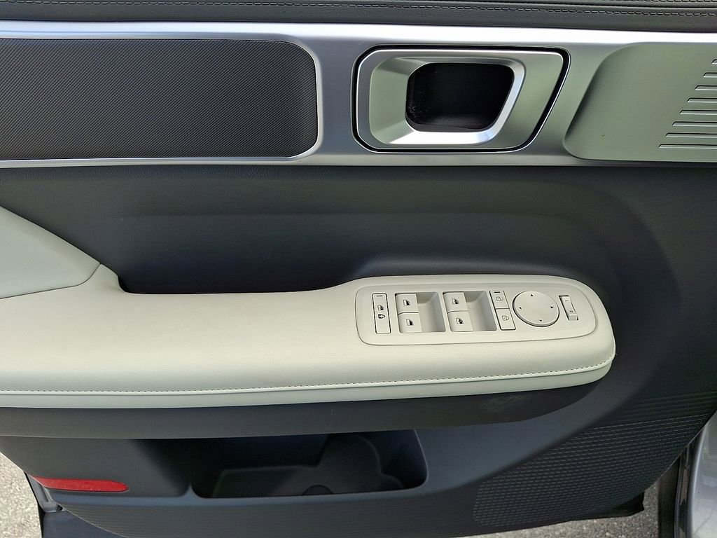 Used 2024 Hyundai Santa Fe SEL image 14