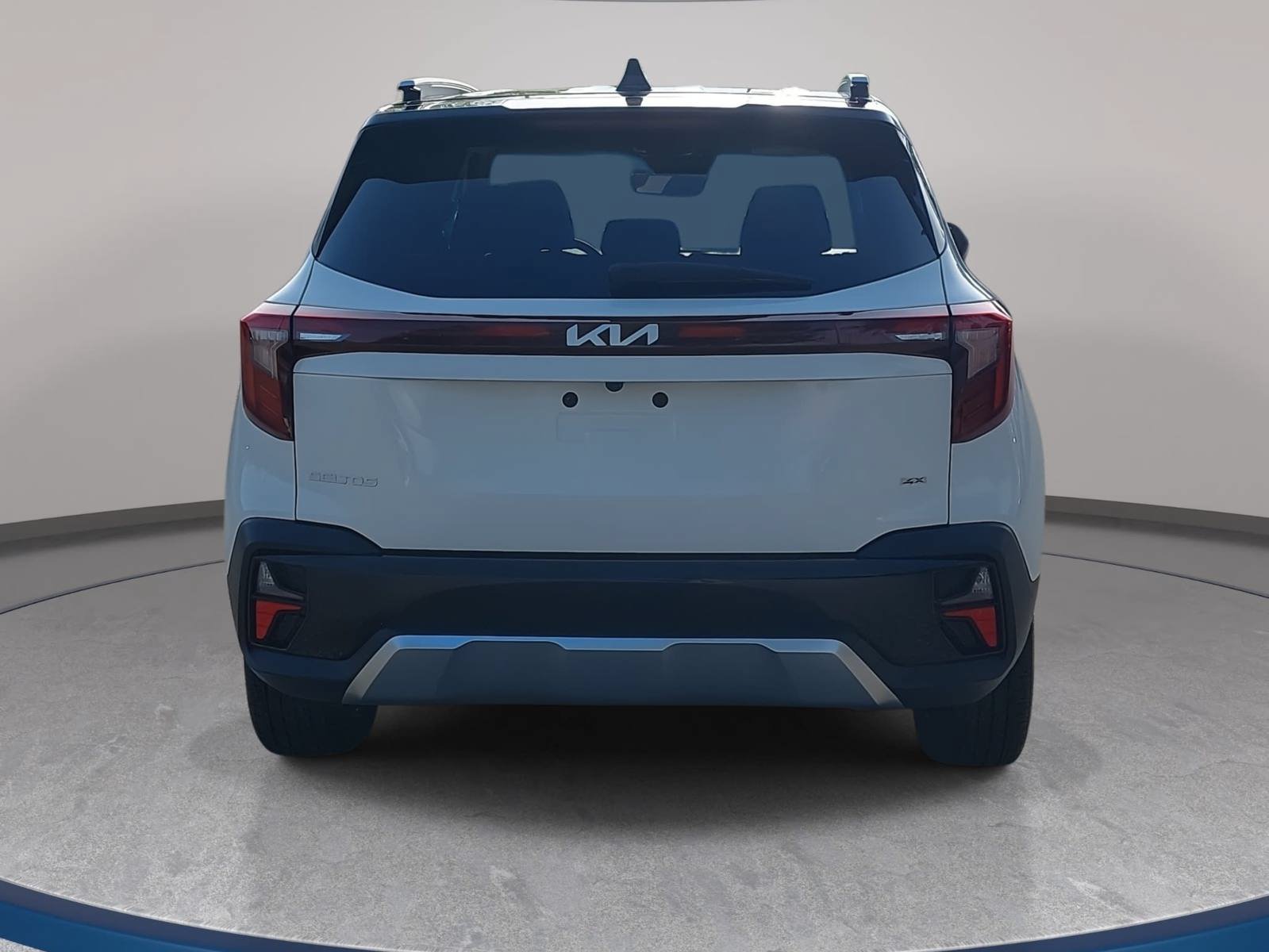 Used 2025 Kia Seltos S AWD/4WD image 6