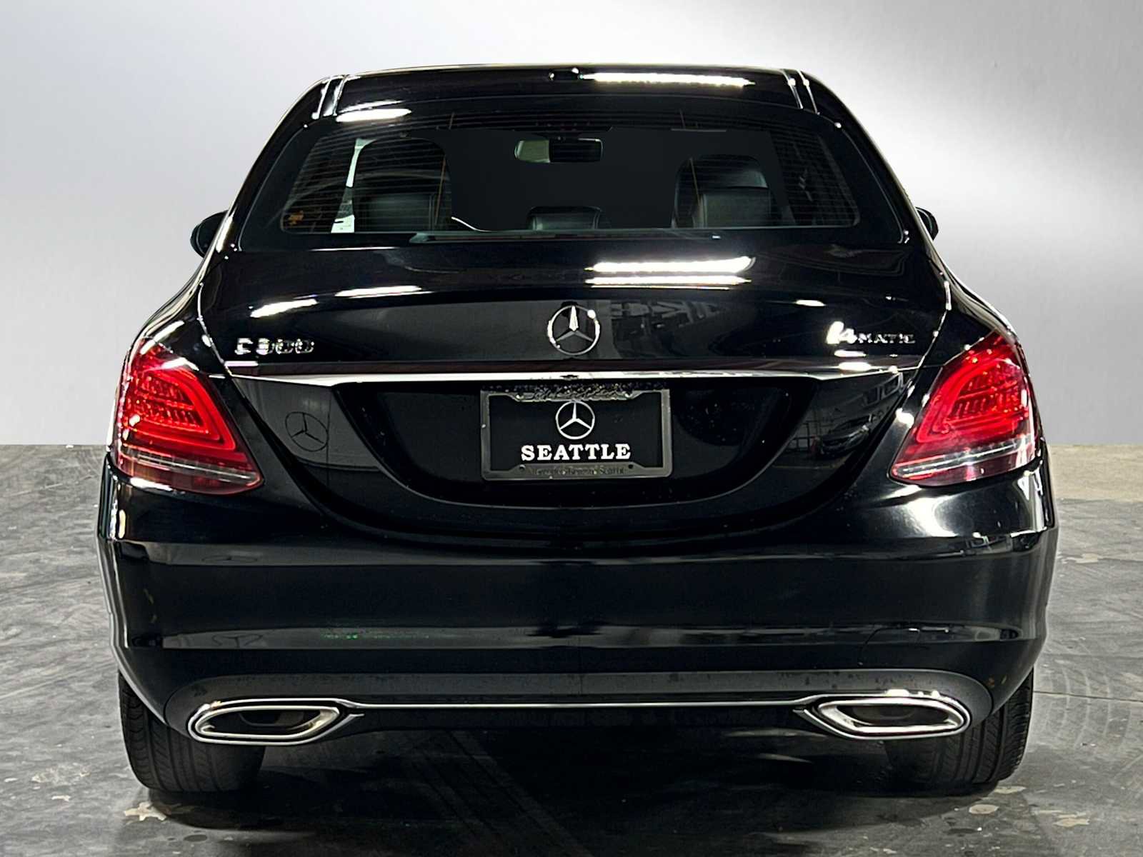 Used 2021 Mercedes-Benz C 300 4MATIC Sedan image 4