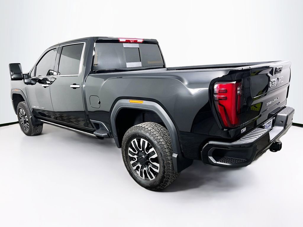 Used 2025 GMC Sierra 2500 Denali Ultimate image 5