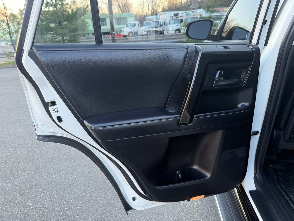 Used 2019 Toyota 4Runner Limited AWD/4WD image 26