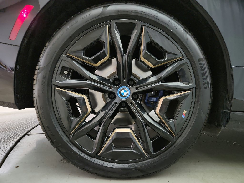Used 2023 BMW iX M60 AWD/4WD image 42