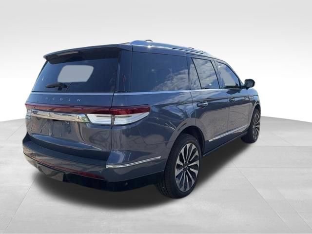 Certified 2023 Lincoln Navigator Reserve AWD/4WD image 10