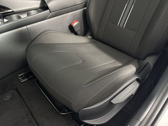 Used 2025 Hyundai Elantra Hybrid FWD image 37