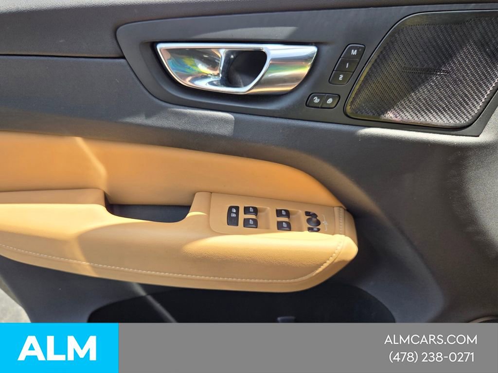 Used 2021 Volvo XC60 T5 Inscription w/ Advanced Package AWD/4WD image 26