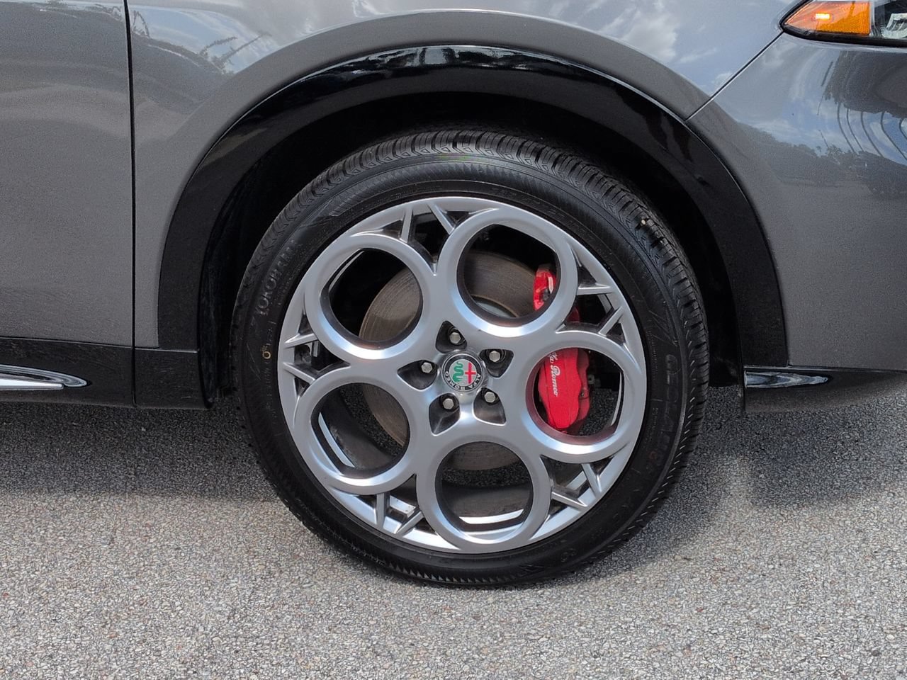 Used 2024 Alfa Romeo Tonale Ti AWD/4WD image 10