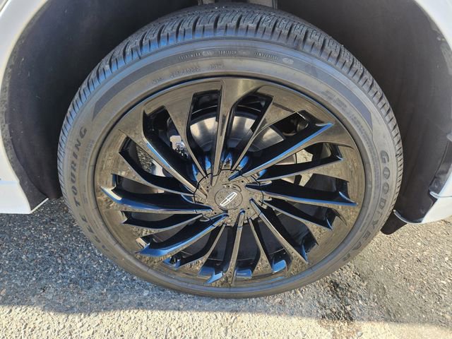 Certified 2025 Lincoln Aviator Reserve w/ Equipment Group 201A image 21