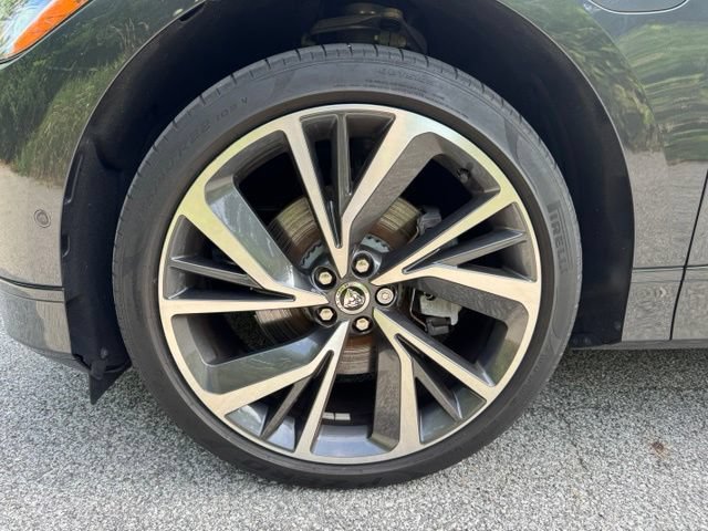 Used 2024 Jaguar I-PACE R-Dynamic HSE AWD/4WD image 2