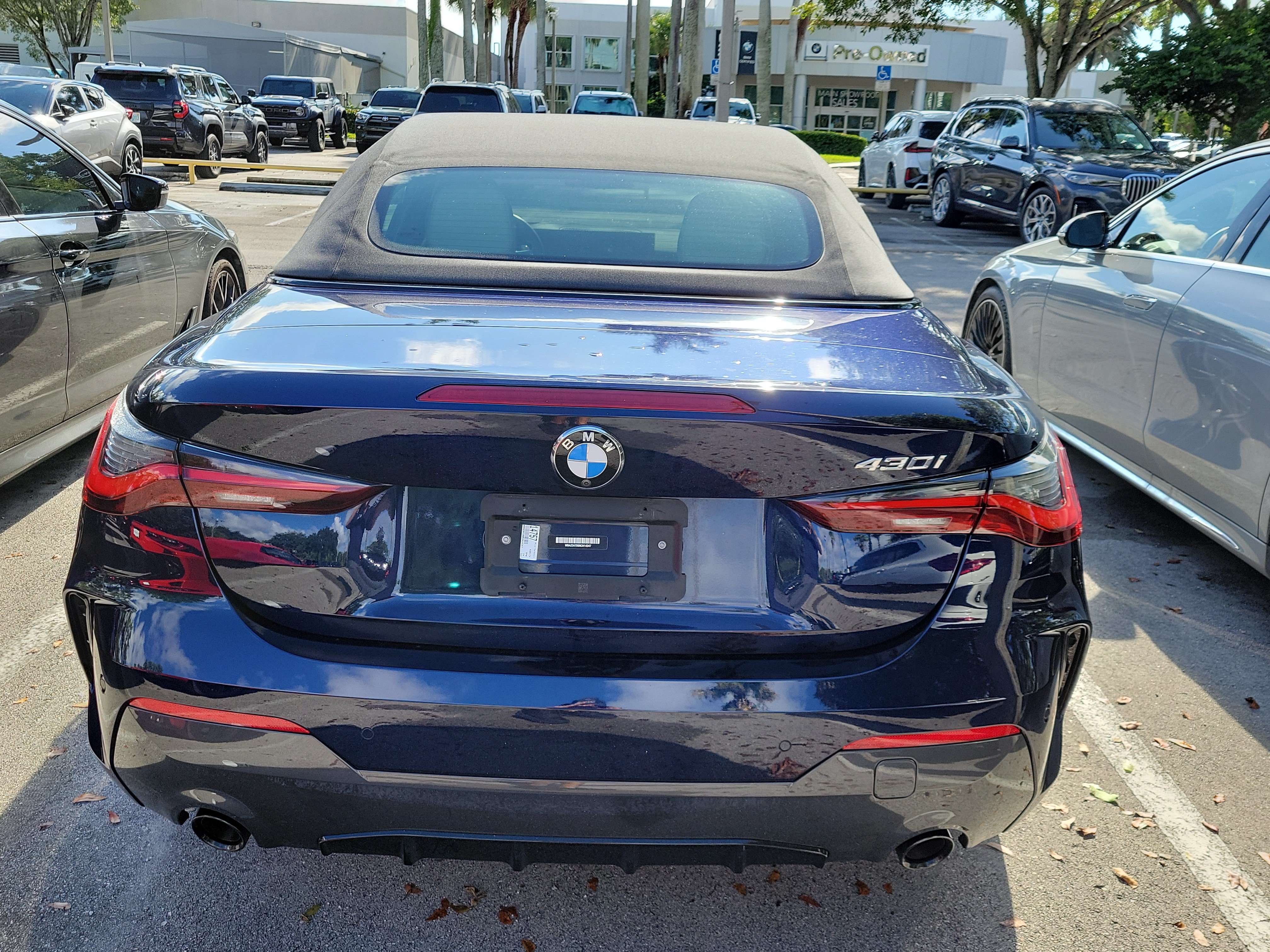Used 2024 BMW 430i Convertible w/ M Sport Package RWD image 6