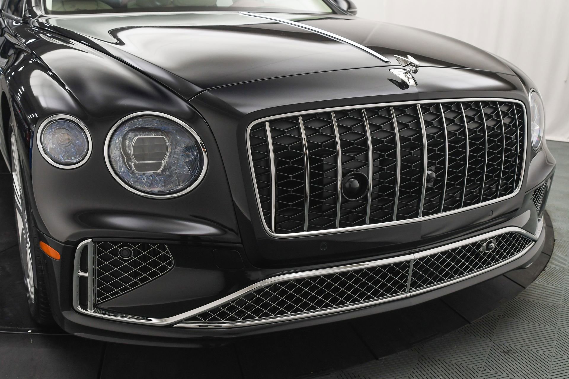 New 2026 Bentley Flying Spur Plug-In Hybrid image 26