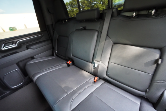 Used 2025 GMC Sierra 2500 SLT w/ SLT Premium Package AWD/4WD image 28