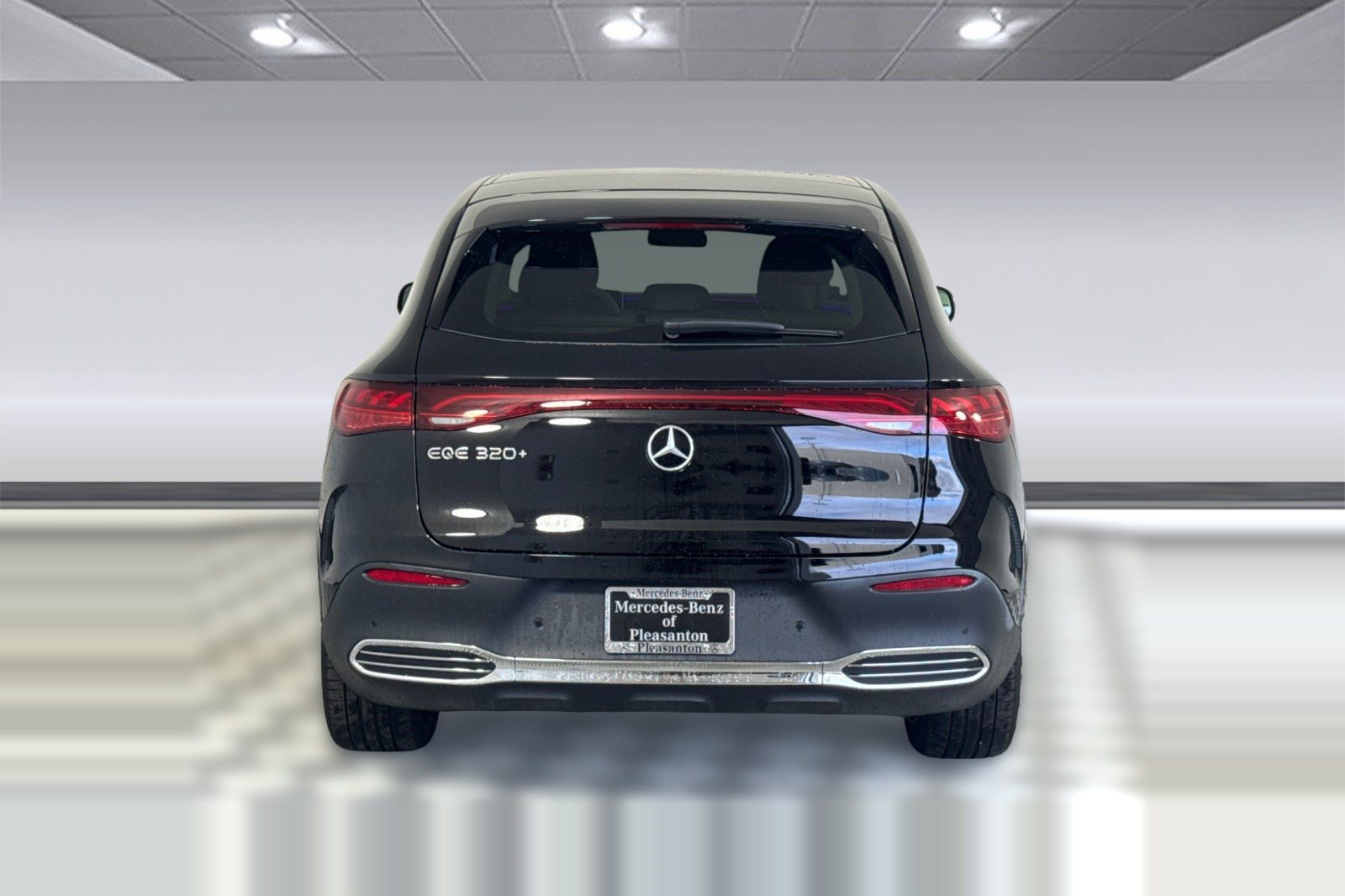 Used 2026 Mercedes-Benz EQE 320+ SUV image 9