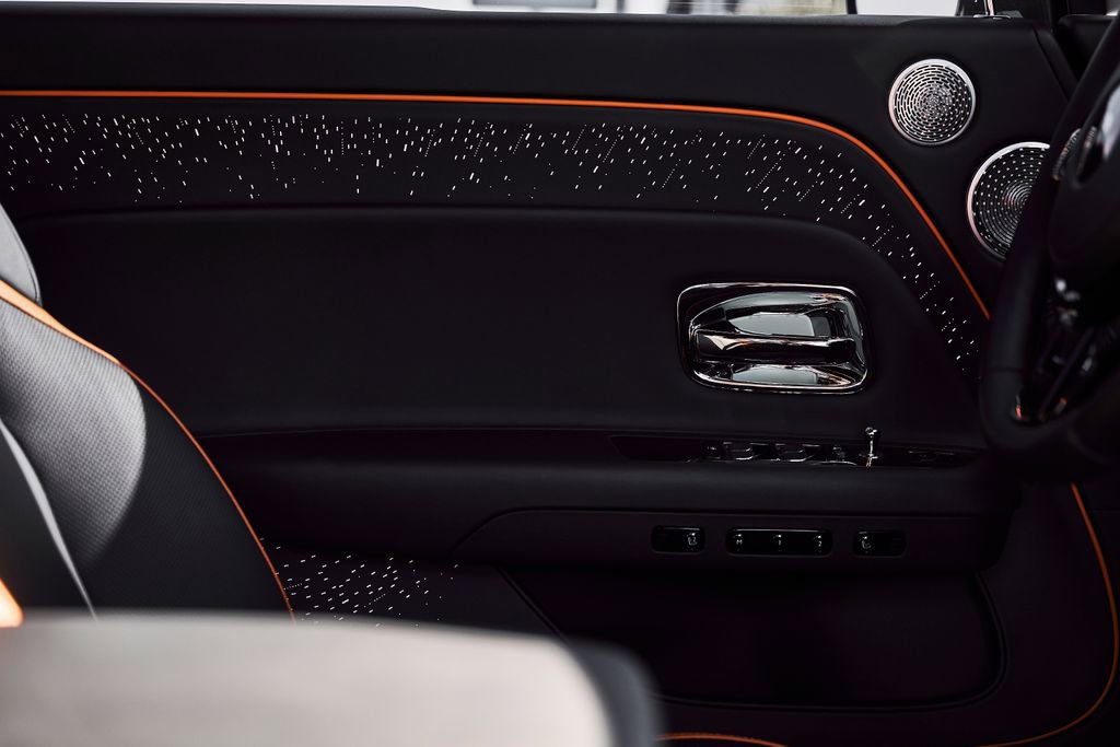 Used 2025 Rolls-Royce Spectre w/ Spectre Launch Package image 25