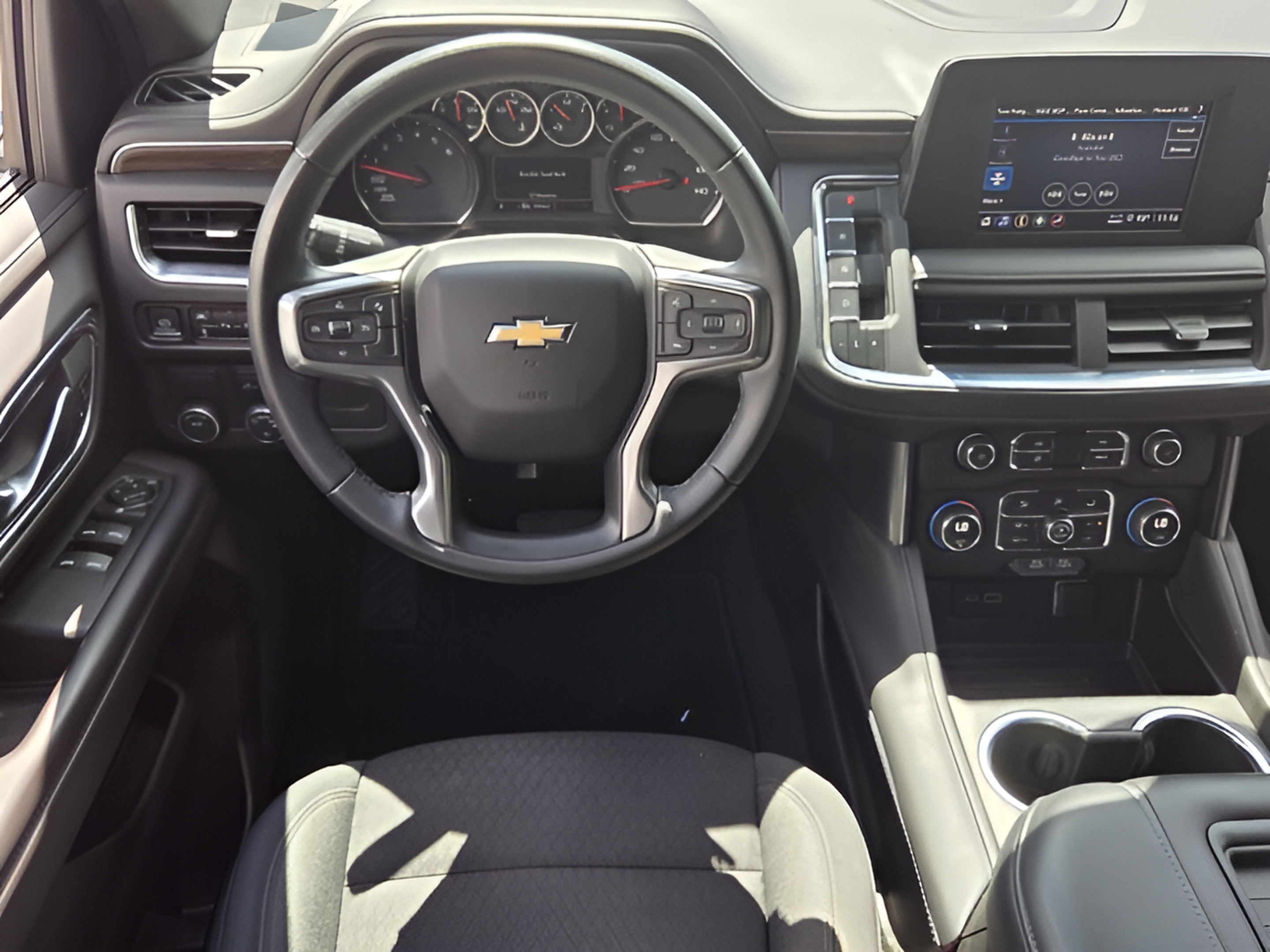 Certified 2023 Chevrolet Suburban LS RWD image 11