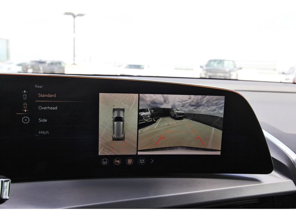 New 2026 Cadillac Vistiq Premium Luxury AWD/4WD image 18