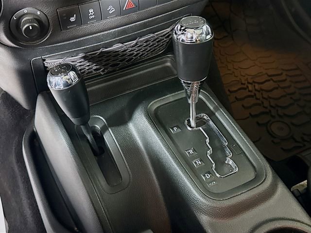 Used 2018 Jeep Wrangler Sport AWD/4WD image 17