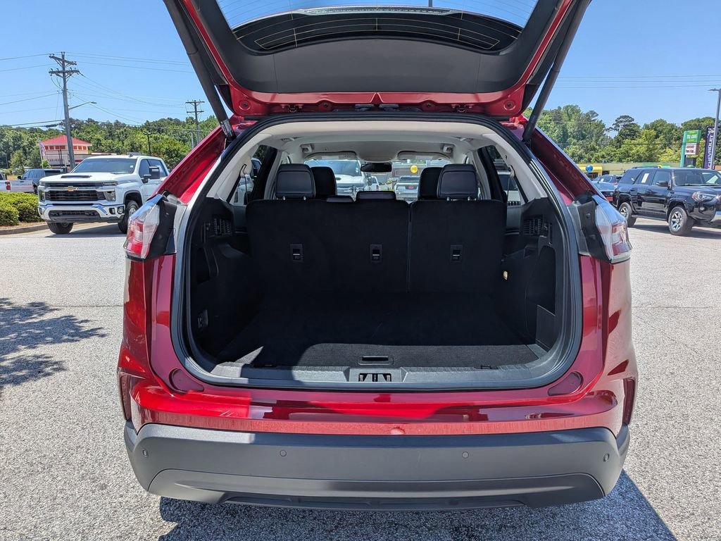 Used 2022 Ford Edge SEL w/ Sport Appearance Package AWD/4WD image 29