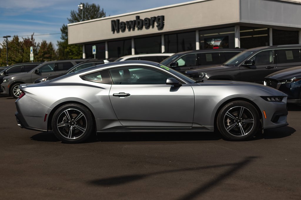 Used 2024 Ford Mustang Premium image 7