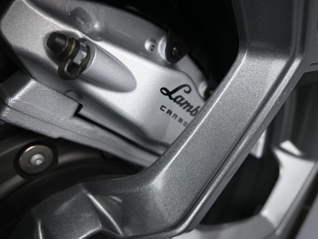 Used 2023 Lamborghini Huracan Tecnica image 44